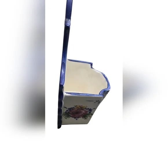 Vintage Vestal Alcobaça ceramic wall pocket vase Hand-Painted Ceramic Wall Decor - Picture 4 of 6